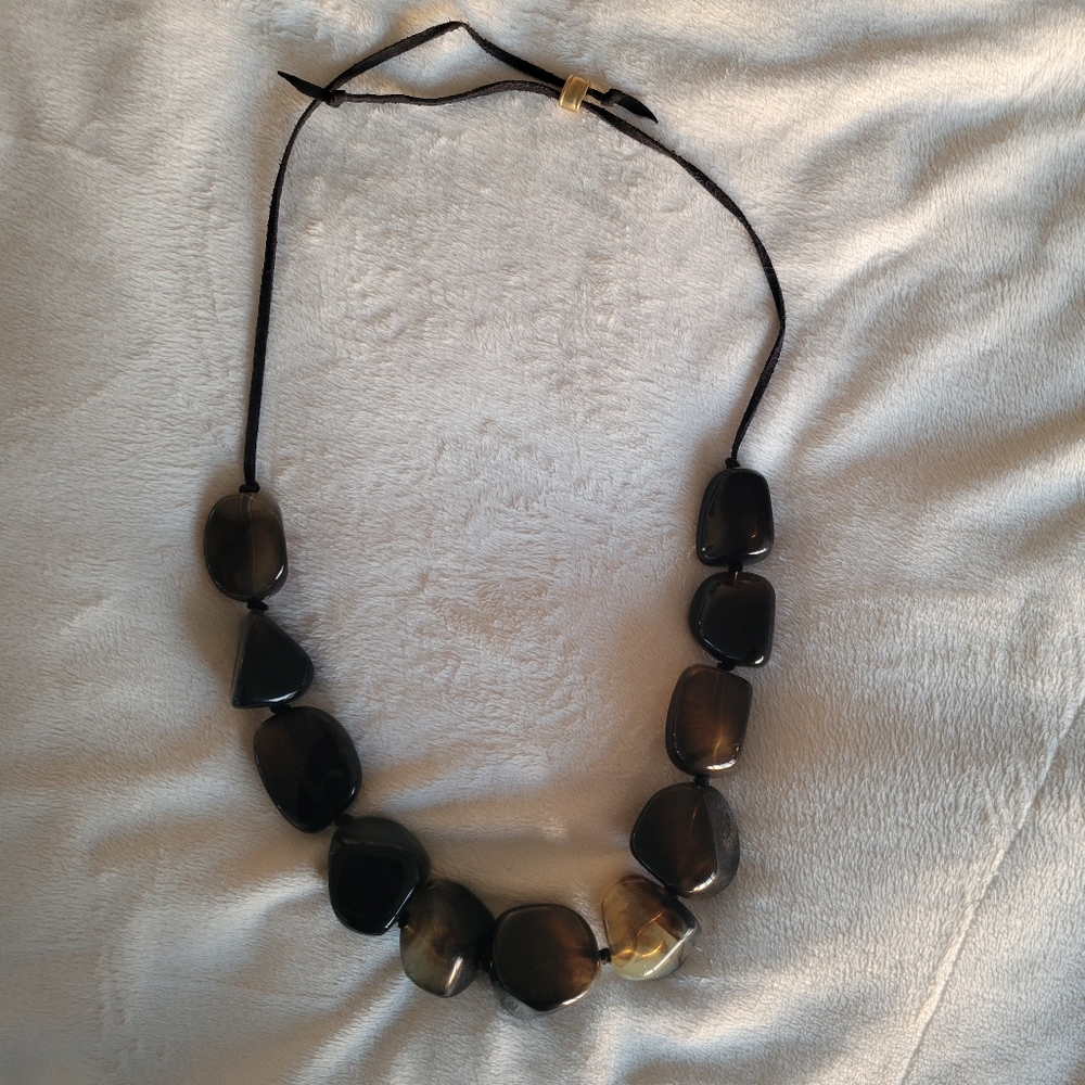 Chunky Acrylic Stone Adustable Necklace with Leather Cord EUC - Picture 2 of 7